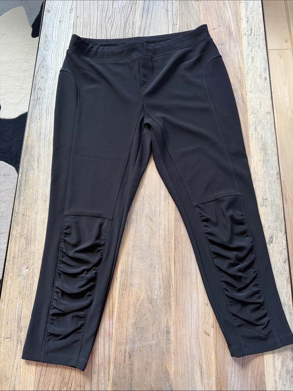 Joseph Ribkoff Black Ruched Knee Leggings